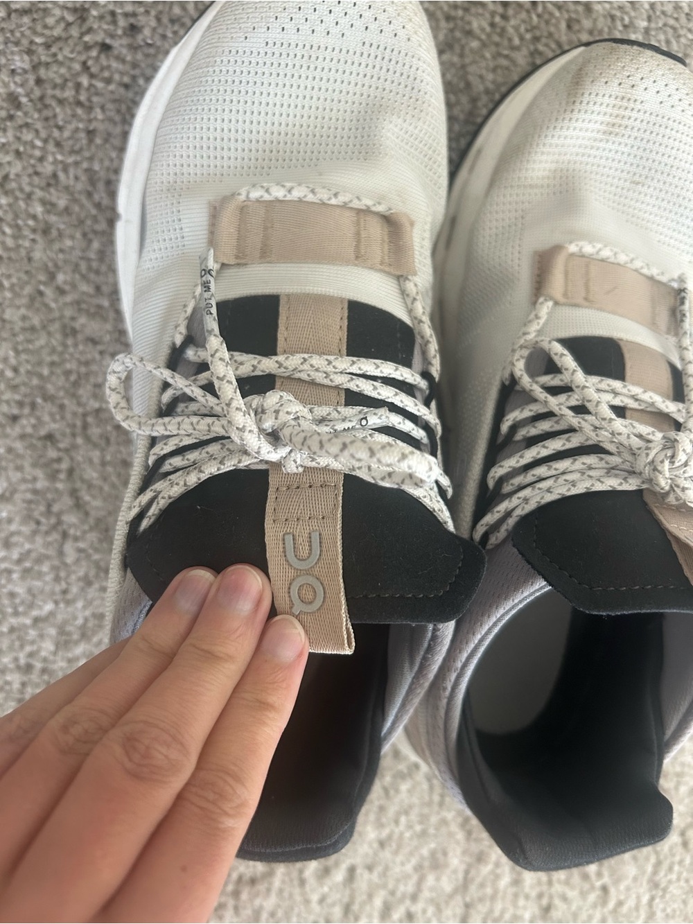 On Running Women’s Sneakers - Picture 6 of 7